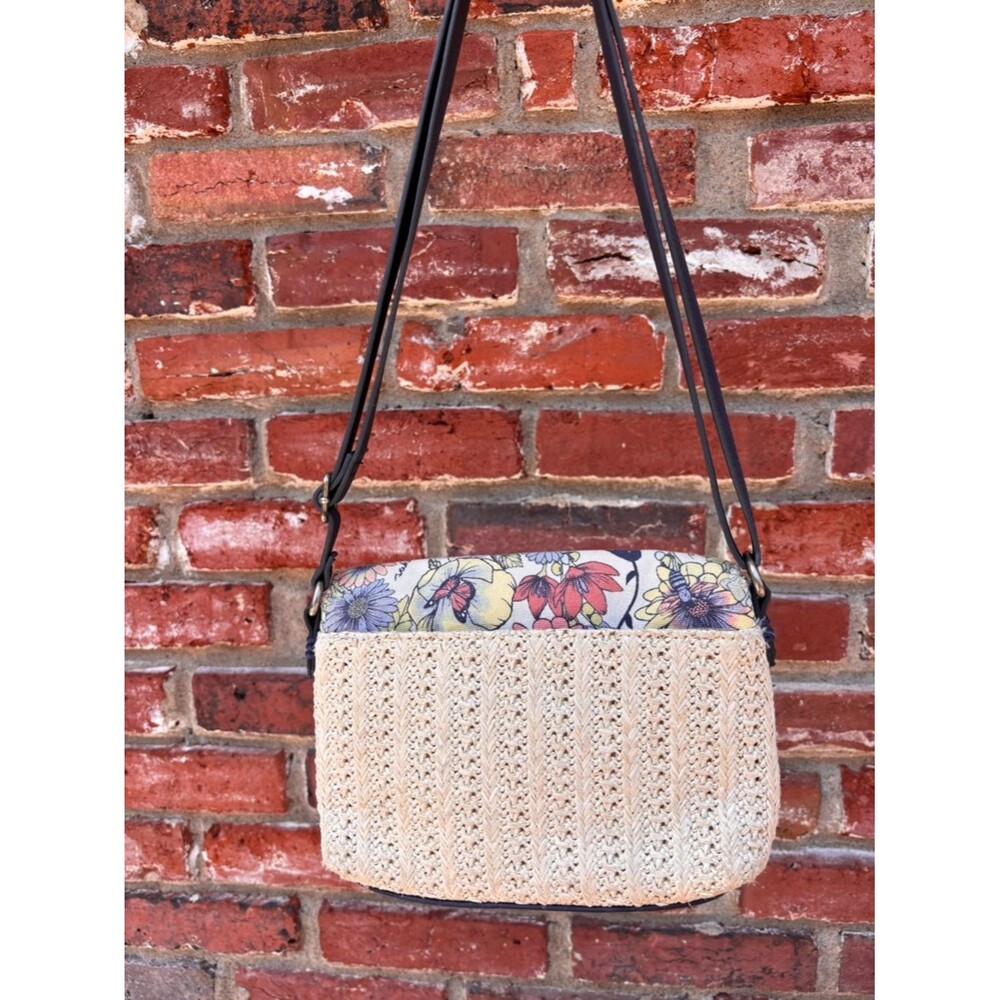 Sakroots Spring Butterfly Flowers Garden Jute Cross Body or Small Shoulder Bag - Picture 3 of 9